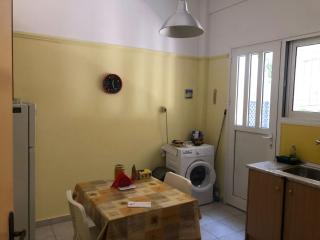 Spacious 2-bedroom house with terrace in Attiki Peristeri 80 m2 quiet residential area, easy access to hospitals - 1