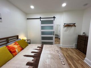 Trendy in Tremont, CLE (Lower) - Cleveland - 2