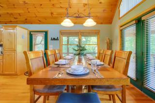 Beautiful Smoky Mountain Chalet with Game Room! - Murphy - 3