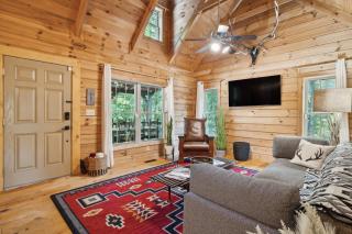 Fire Pit and BBQ Lake Lure Cabin with Outdoor Oasis! - Lake Lure - 5