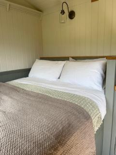 Troytown Farm Shepherds hut - Puddletown - 6