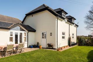 Woodfield Wellbeing - Oving - 0