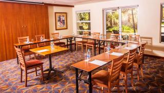 StayEasy Pretoria - 5