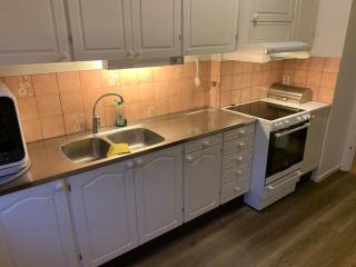 Charming Downtown Gem - 8