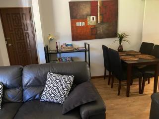 The Den on Diamond Drive - 4