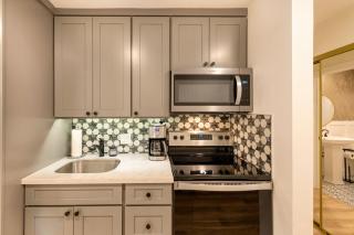 3mins Walk to Beach! Laundry, Pool, Hot Tub & More - Kihei - 1