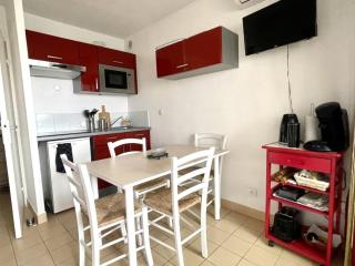 Studio cabine à 50m de la plage avec loggia, climatisation et commerces à proximité - FR-1-748-17 - Canet-en-Roussillon - 5