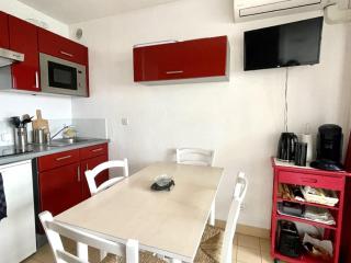 Studio cabine à 50m de la plage avec loggia, climatisation et commerces à proximité - FR-1-748-17 - Canet-en-Roussillon - 4