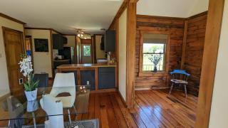 Modern Log House - Winchester - 5