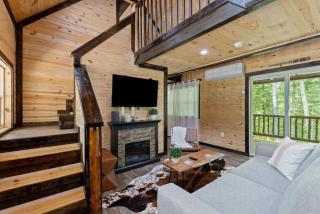 Private Cabin w King Bed and Private Hot Tub - 1