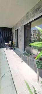 Serrenity Aparthotel Sea View Luxury Tower - 5