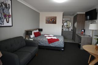 Cameo Inn Motel - West Wyalong - 2