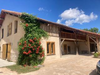 Les Gîtes de la Ferme de Pérouges - Pérouges - 0