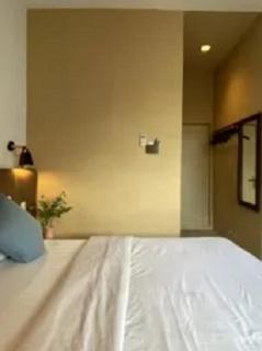 Vosstel Guest House - Medan - 8