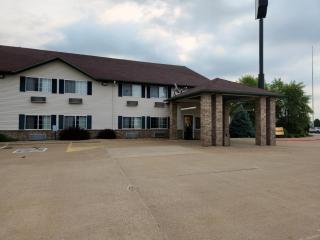 Eagle Ridge Inn - Le Claire - 4