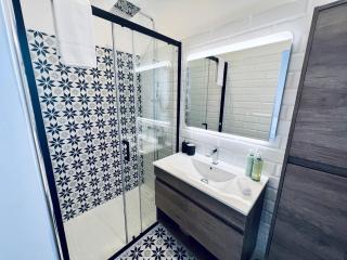 "Le Theodore" Appartement charmant proche gare avec place de parking devant, quartier très calme, by PRIMO C0NCIERGERIE - Nevers - 5