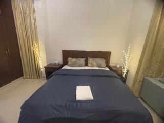 Beautiful Furnished Studio Building Apartment Al nahyan - Abu Dhabi - 9