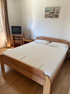 Apartments Antunović - Molunat - 9