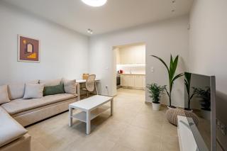 Renovated 1st-floor apt-close to the park - Atene - 7