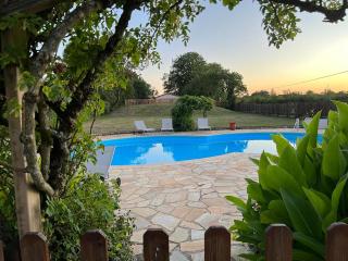 Beautifully renovated Farmhouse with private pool - Saint-Georges-de-Noisné - 8