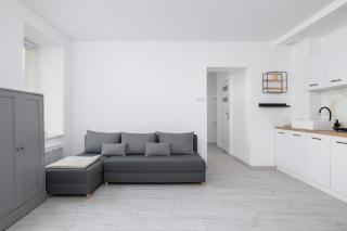 Bright Studio Chorzów for 4 Guests 1,6 km to Silesian Stadium by Noclegi Renters - Chorzów - 2