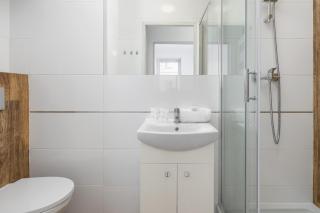 Bright Studio Chorzów for 4 Guests 1,6 km to Silesian Stadium by Noclegi Renters - Chorzów - 4