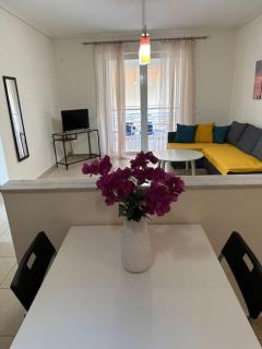 Riviera beach, seaside spacious apt. - 3