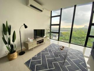 Recov Guest House, The Square, One City, USJ25 - 1