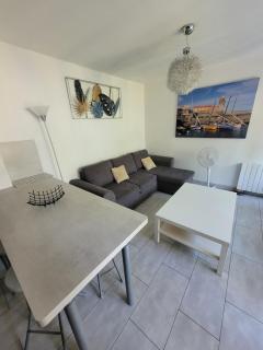 COLLIOURE tres bel appart a 150 metres des plages avec jardin prive et parking dans residence securisee - 7