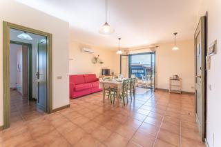 Quaint Residence I Mirti Bianchi 1 Bedroom sleeps 4 Bilo 4 - 5