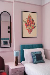 The Lawrence of Arabia Hotel - Weymouth - 3