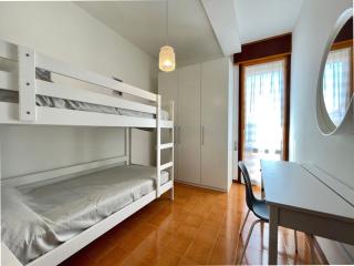 Bright apartment by the sea - 1