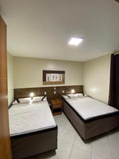 Flats próximo ao Shopping Singapura - pode descer com bebidas para o Park Aquático 1410 - 1