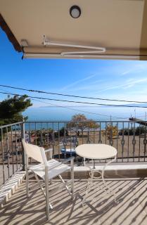 East & West Seaside Apartments - Gialtra - 0