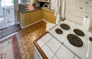 Amazing Apartment In Borgholm - Borgholm - 6