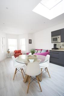 Oceans 12a Shelley Lofts, sleeps 4 - Worthing - 3