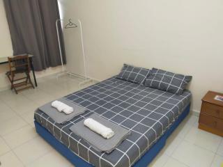 Cheerful 3-Bedroom Residential Home with Free WIFI - Butterworth - 7