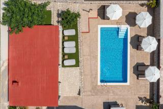 Adonis Villa in nature - Ixia - 7