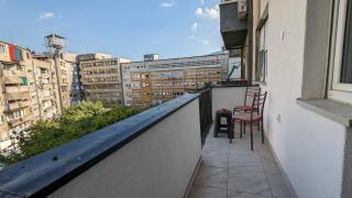 Lungro's Main Square Apartment - Skopje - 4
