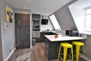 Church Street 1BR Exec Apartment Central Windsor - Windsor - 6
