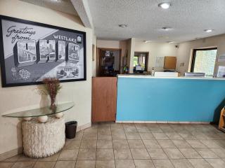 WestSpring Inn - Westlake Cleveland - Westlake - 0