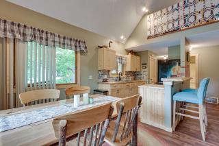 Peaceful Waterfront Cabin on Tittabawassee River! - Alger - 9