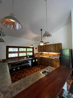 Turtle Beach House - Bocas del Toro - 7