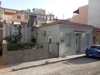 House with yard in center of Kalamata - 6