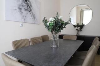 Spacious Apartment, 3 min to U6 metro - Vienna - 9