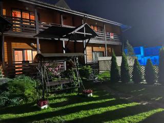 Central Courtyard - Slavske - 5