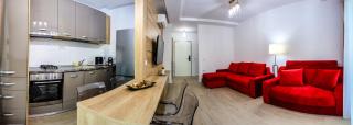 Red Luxury Apartment Lake On - 6