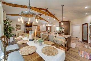 Dock and Yard Games Lakefront Michigan Getaway! - 4