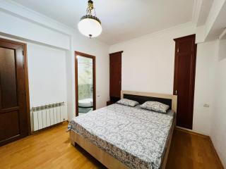 Best Location, Nice 2 Bedroom & 2 Bathroom Apartment on Sayat Nova Ave, Next to Opera - 8