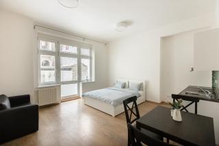 Cozy Studio in quiet courtyard near Charles Bridge - Prague - 0